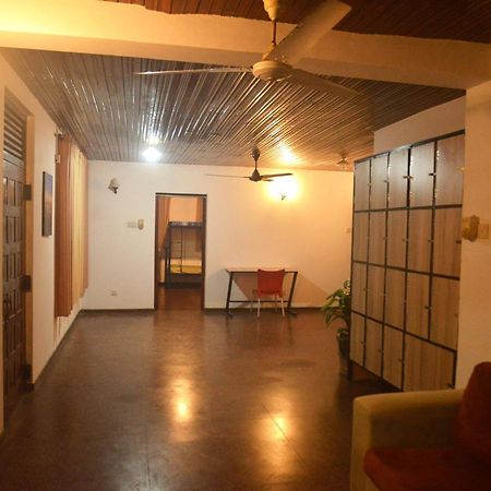 Hostel Mon Reve, 乌纳瓦图纳 外观 照片