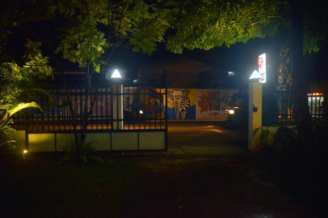 Hostel Mon Reve, 乌纳瓦图纳 外观 照片