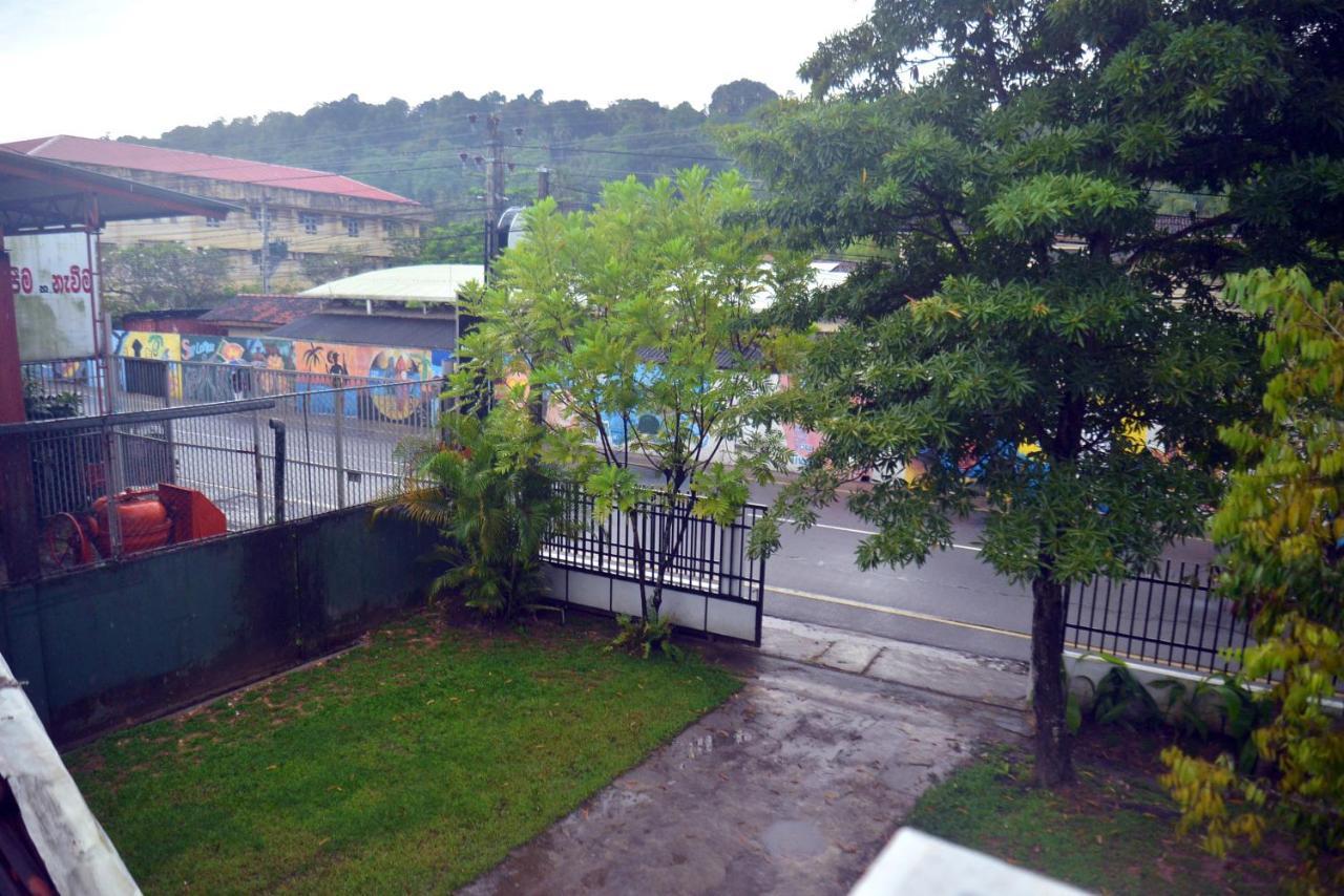 Hostel Mon Reve, 乌纳瓦图纳 外观 照片